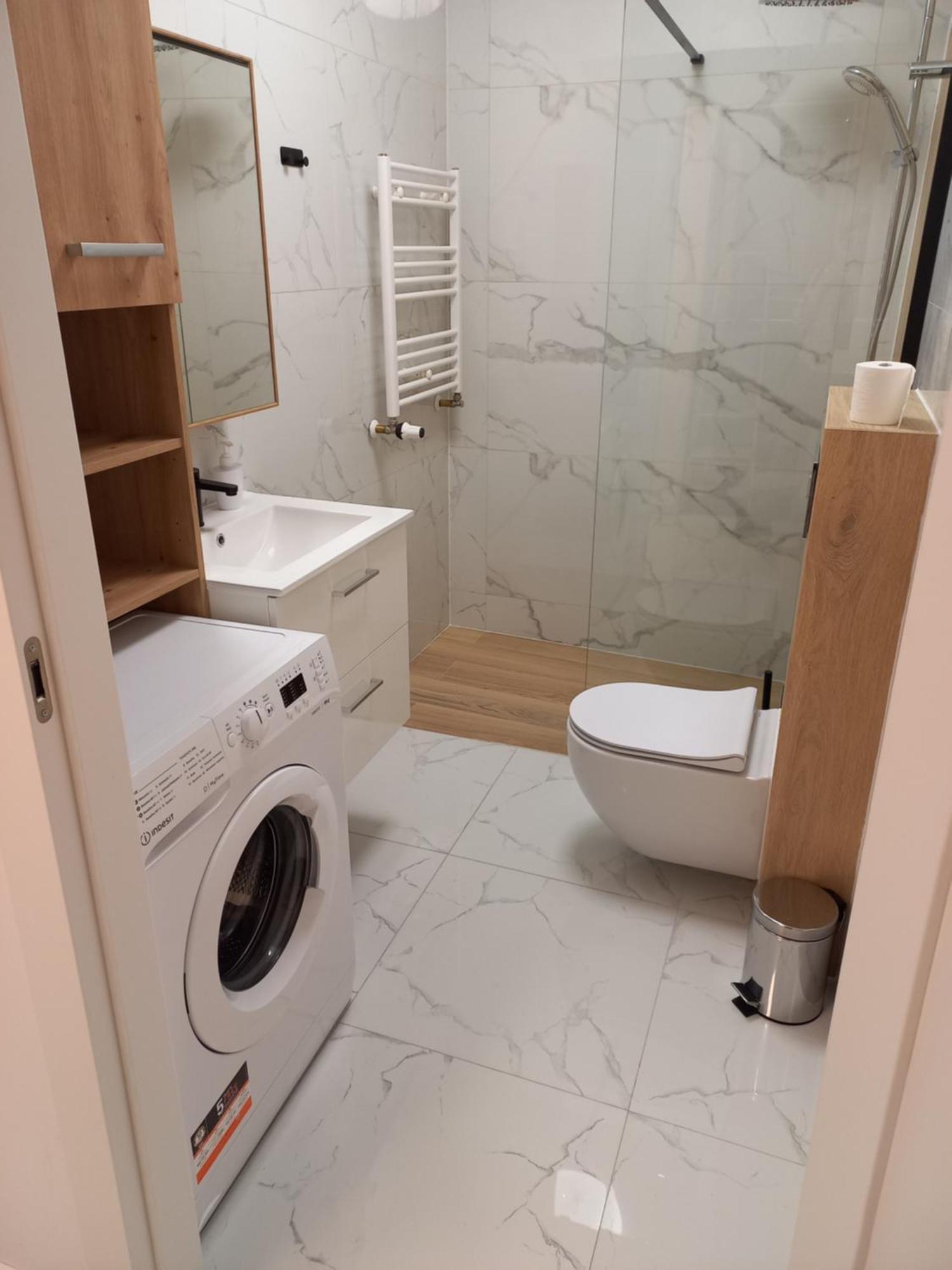 Tauzen Apartaments 18 คาโตวีตเซ ภายนอก รูปภาพ